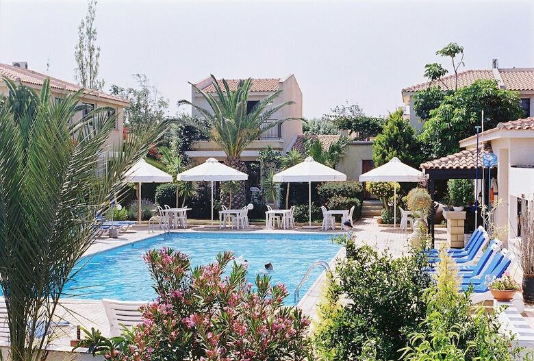 Aparthotel Tavros Hotel Apartments