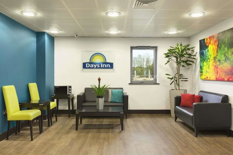 Hotel Ramada By Wyndham Cobham