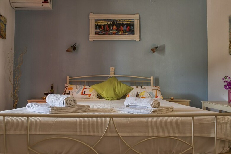 Elli Beach Apartments And Studios