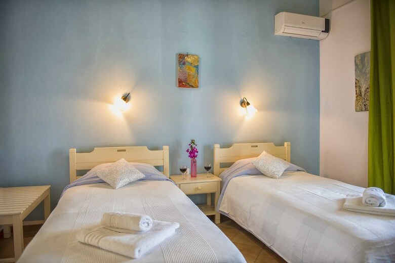 Elli Beach Apartments And Studios