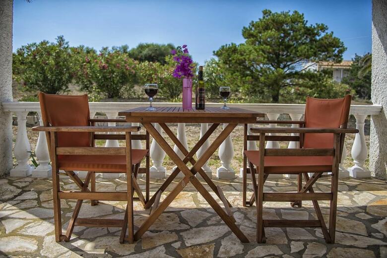 Elli Beach Apartments And Studios