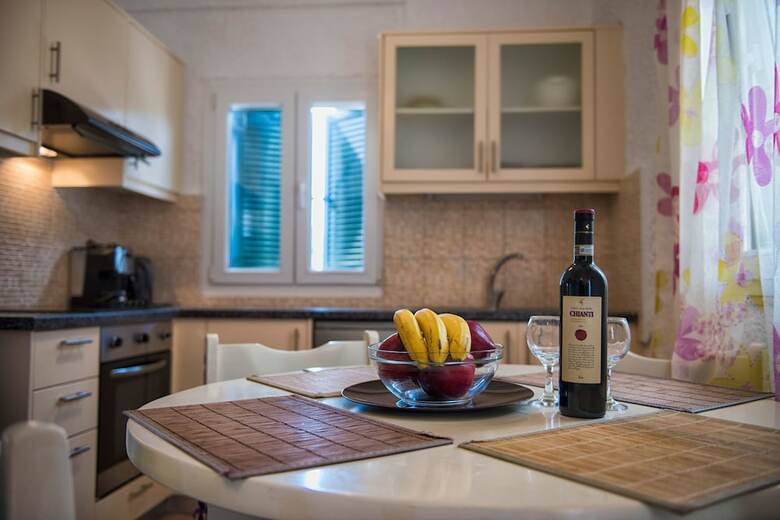 Elli Beach Apartments And Studios