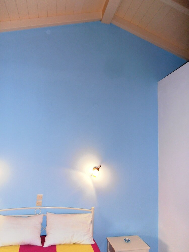 Elli Beach Apartments And Studios