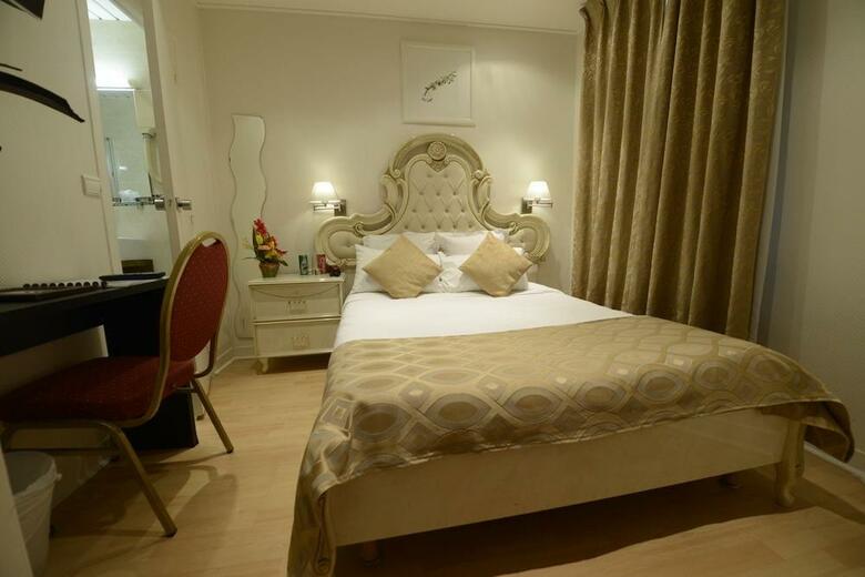 Hotel Pavillon De Montmartre
