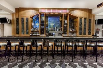 Hotel Holiday Inn Select University Center