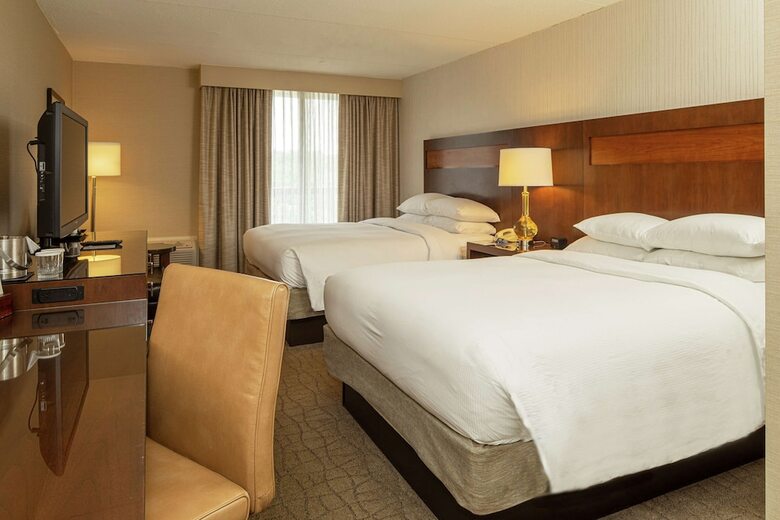 Hotel Doubletree By Hilton Pittsburgh Green Tree