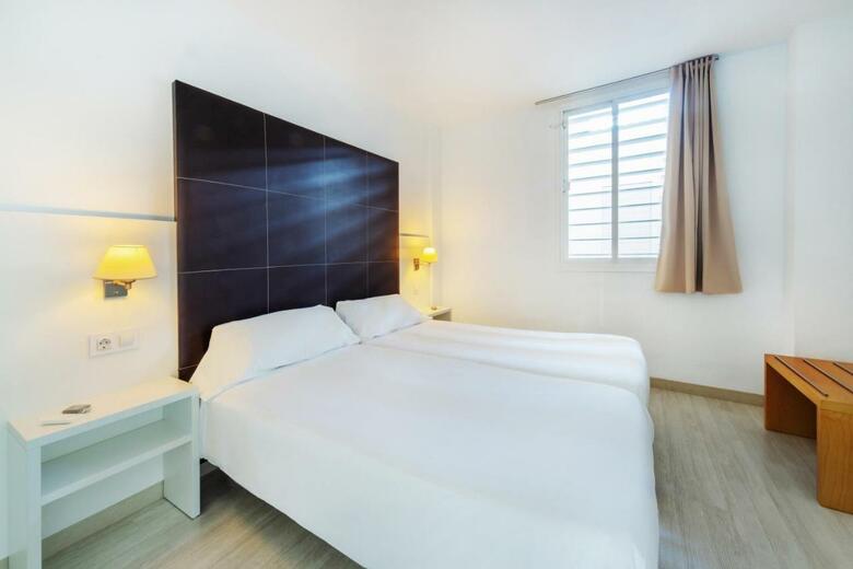 Aparthotel Club Sim�