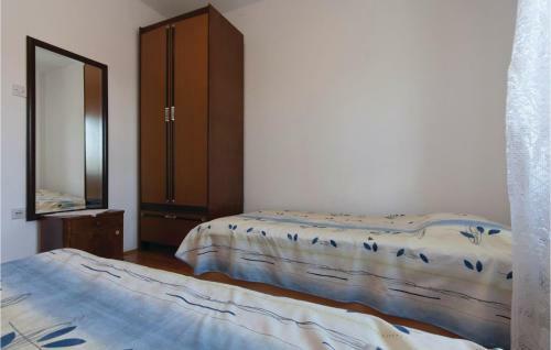 Apartment Hrboki III