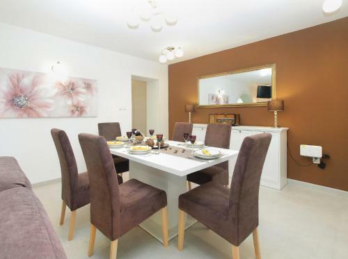 Holiday Home Villa Angelina 258