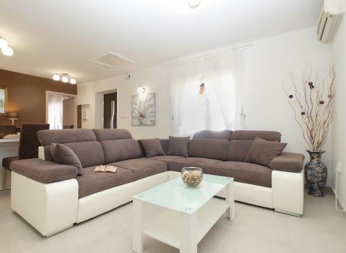 Holiday Home Villa Angelina 258