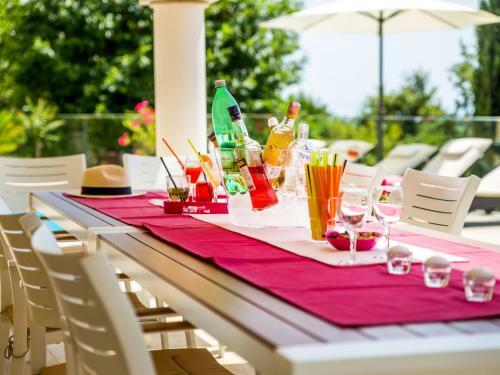 Holiday Home Veprinac