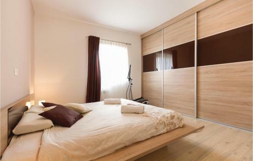 Holiday Home Zminj 57