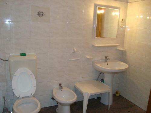 Apartments Goldy Icici