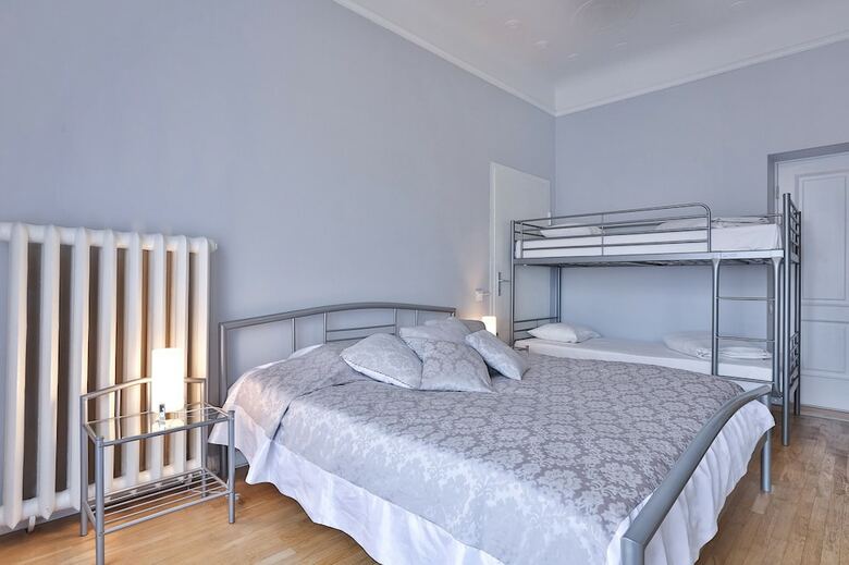 Rigaapartmentcom Gertruda Apartments & Restaurant