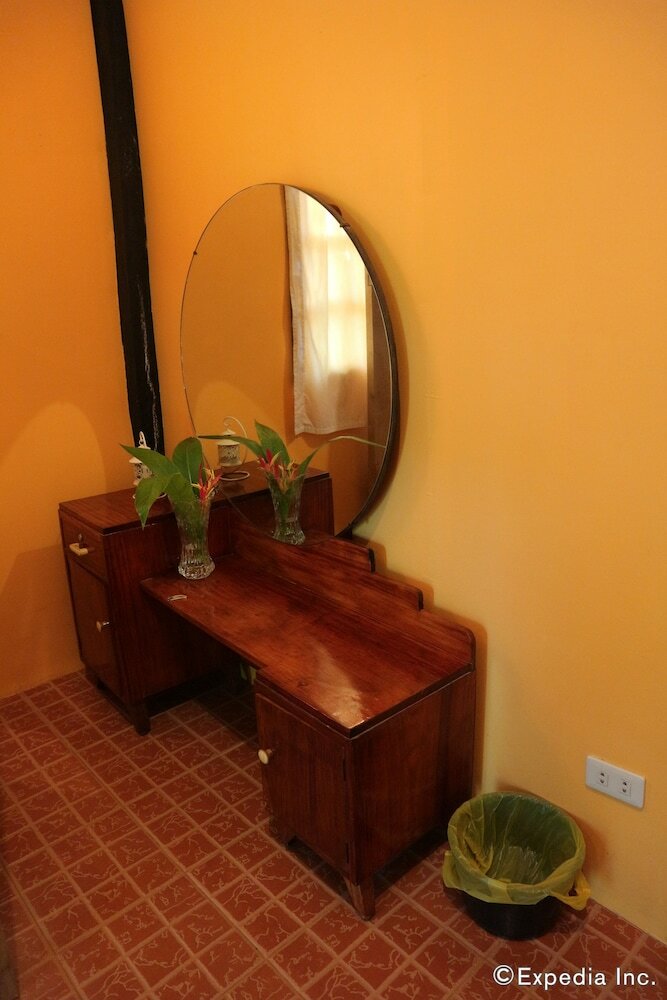 Subli Guest Cabins