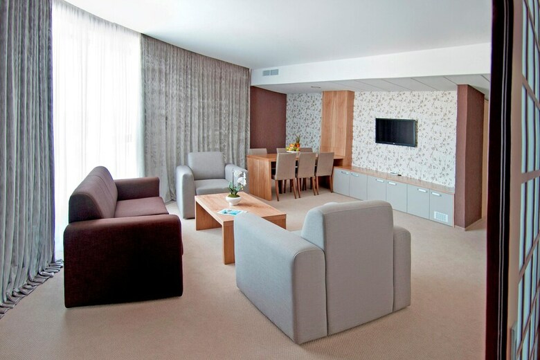 Ovis Hotel