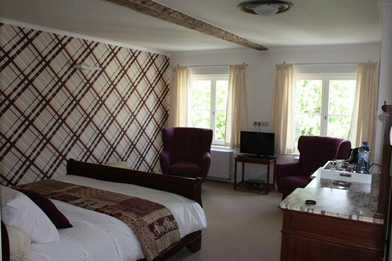 The Townhouse Bed & Breakfast