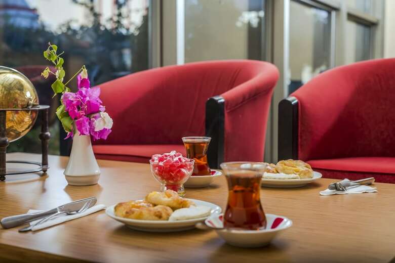 Santa Marina Hotel