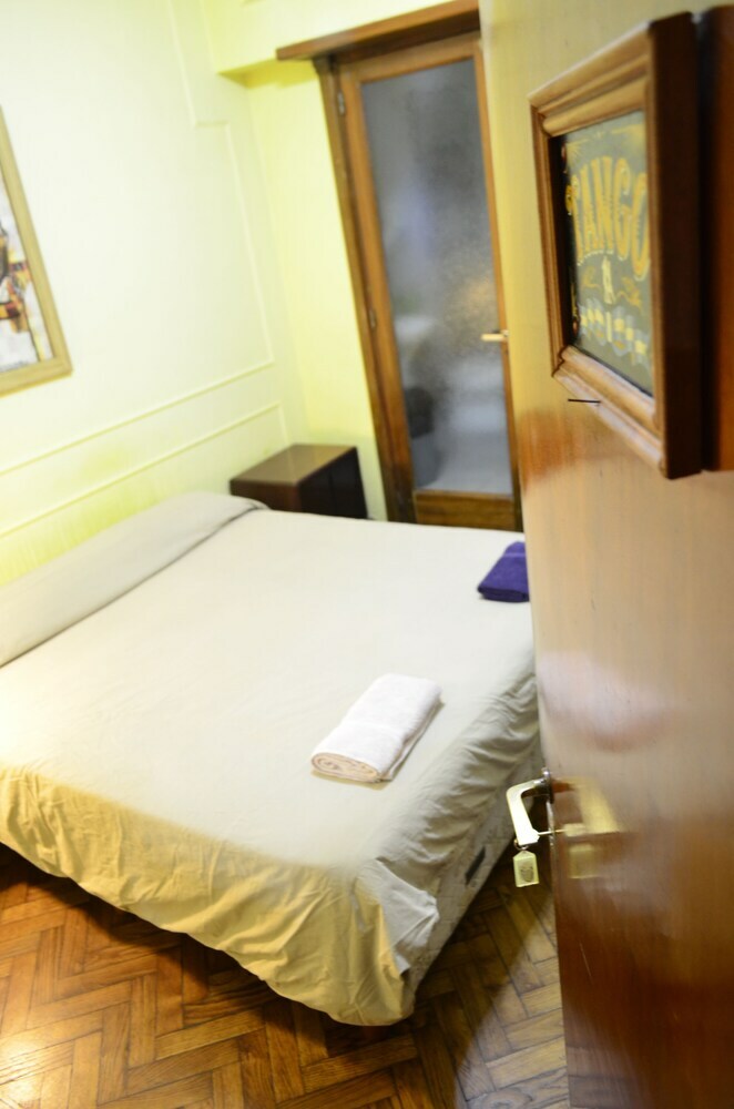 Hostal Garden House Hostel