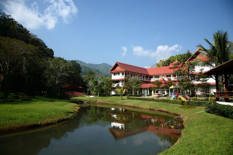 Suan Bua Hotel & Resort
