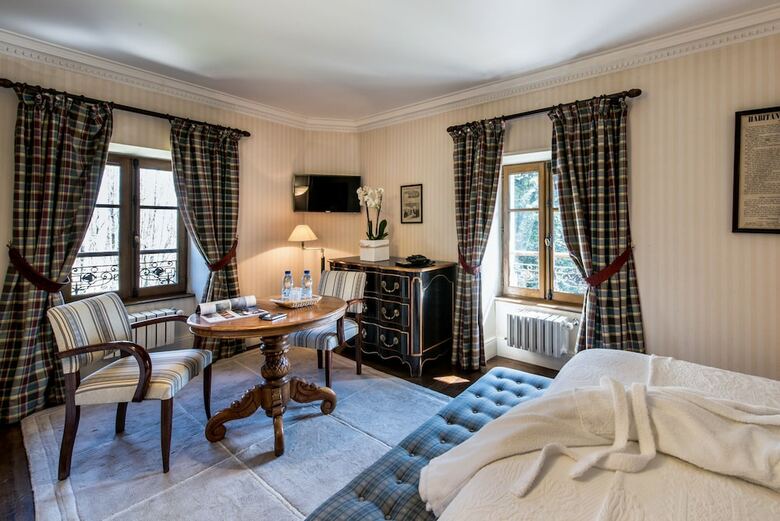 Hotel Ch�teau de La Tour Du Puits