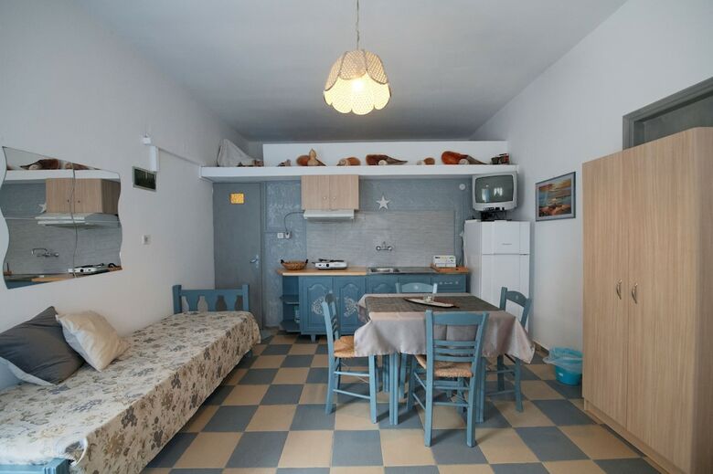 Panorama Studios & Apartments