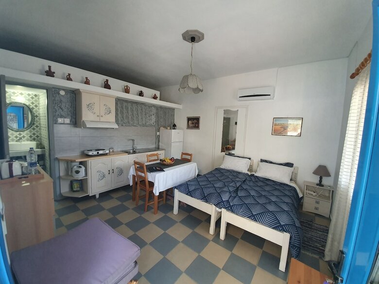 Panorama Studios & Apartments