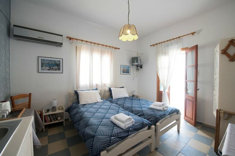 Panorama Studios & Apartments