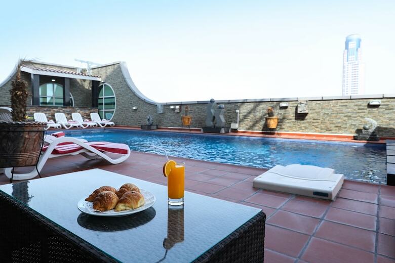 Aparthotel Royal Grand Suite Hotel