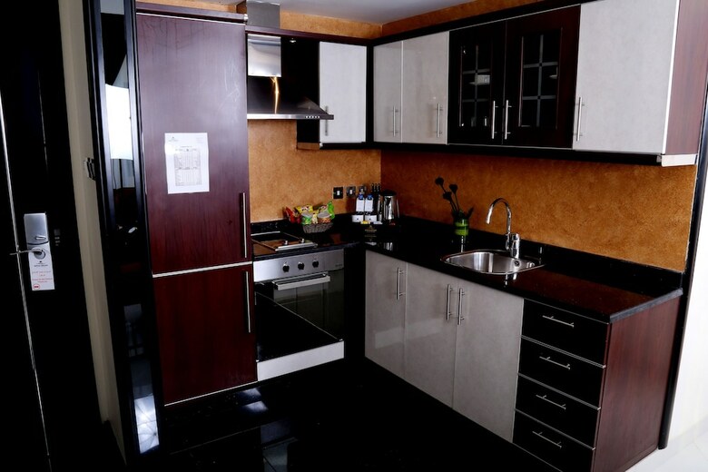 Aparthotel Royal Grand Suite Hotel