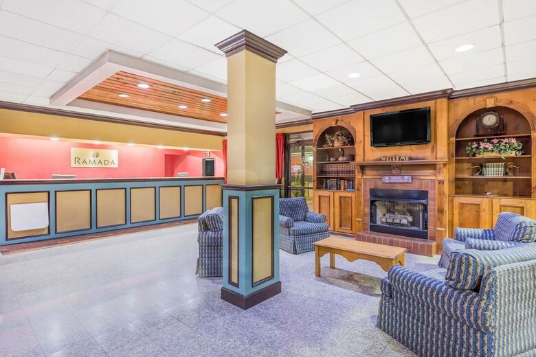 Hotel Ramada By Wyndham Macon
