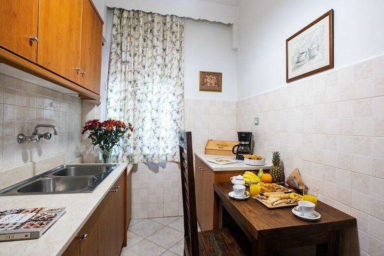 Kastro Apartments