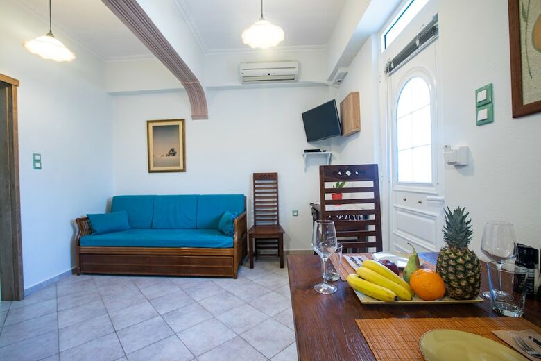 Kastro Apartments