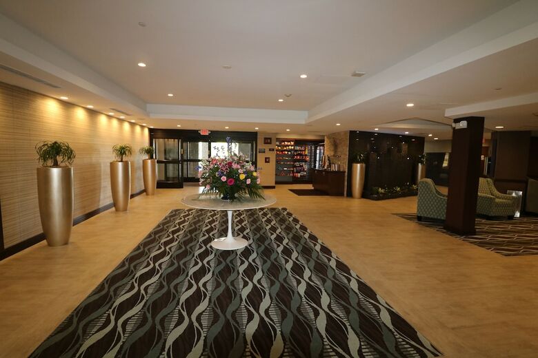 Best Western Premier Detroit Southfield Hotel