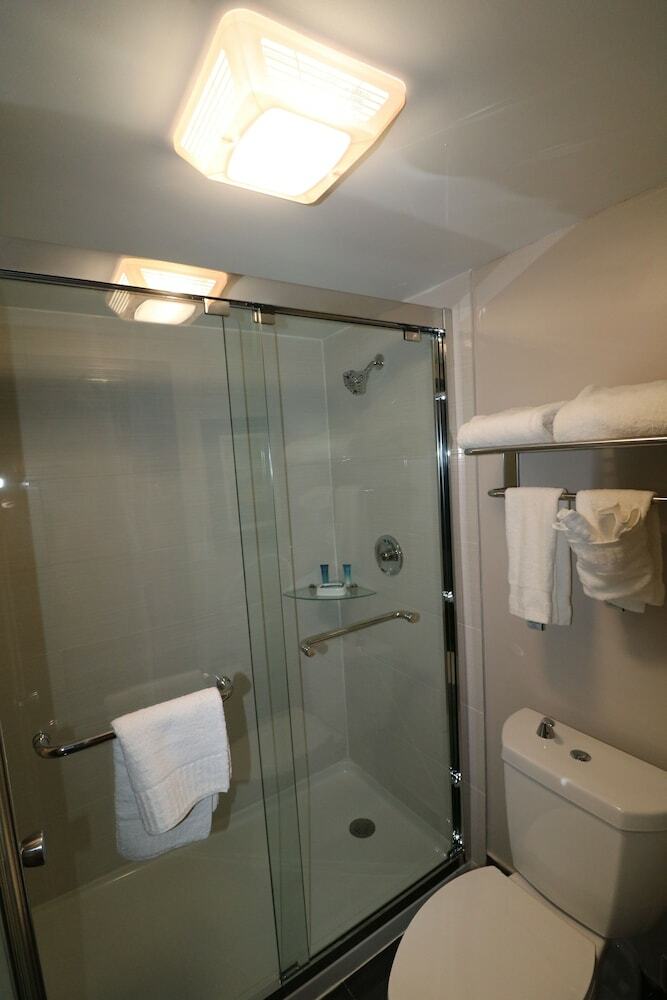 Best Western Premier Detroit Southfield Hotel