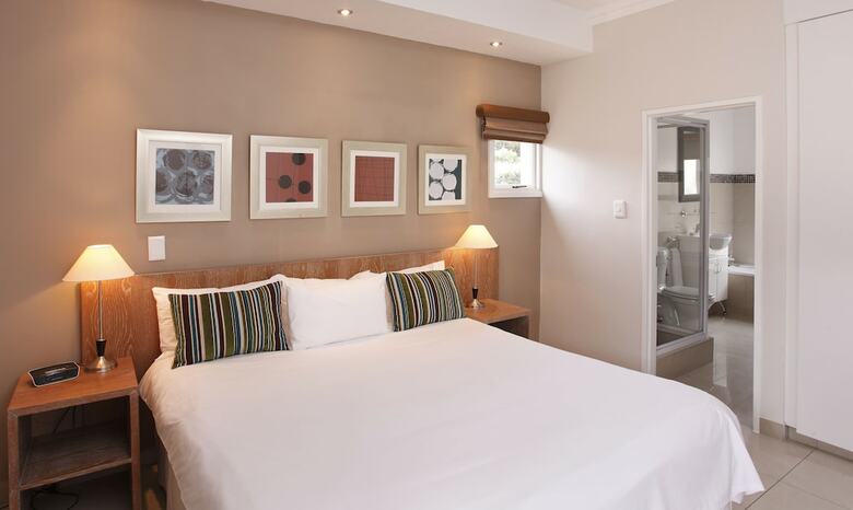 Aparthotel The Capital Villa