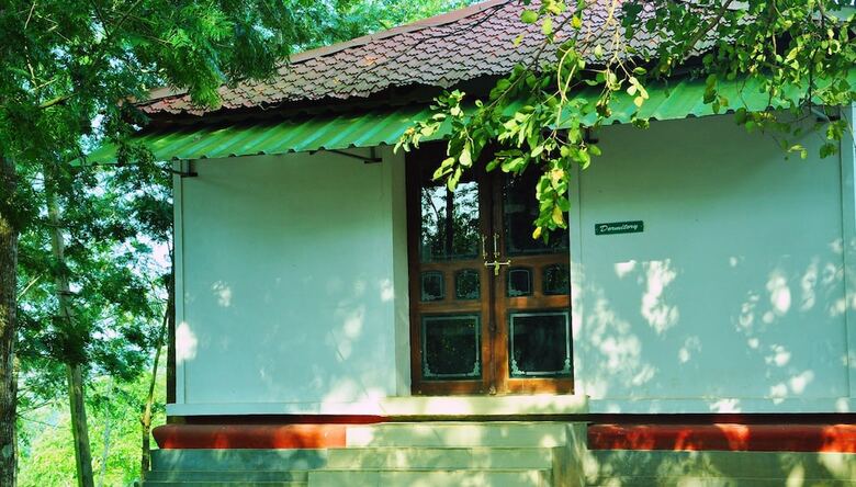 Hotel Punarjani Ayurvedic Resorts