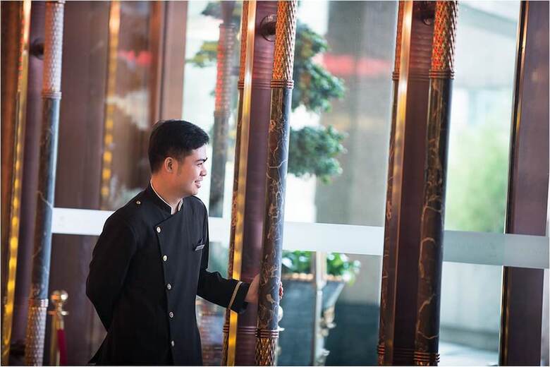 Venus Royal Hotel (New Int'l Exhibition Center)