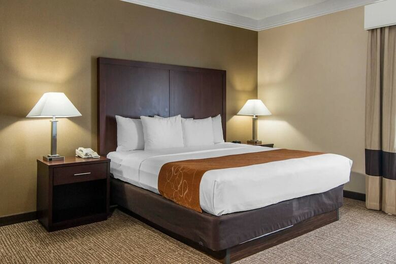 Hotel Comfort Suites Linn County