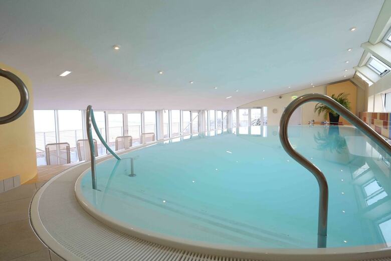 Strand-hotel H�bner