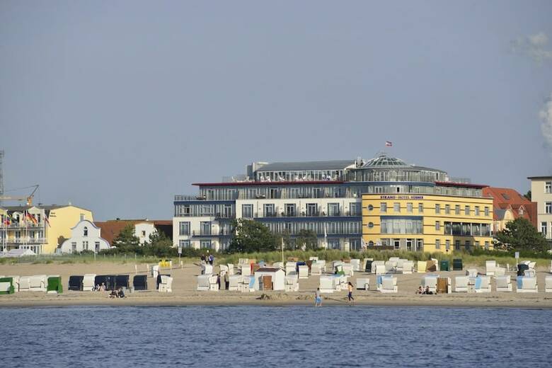 Strand-hotel H�bner