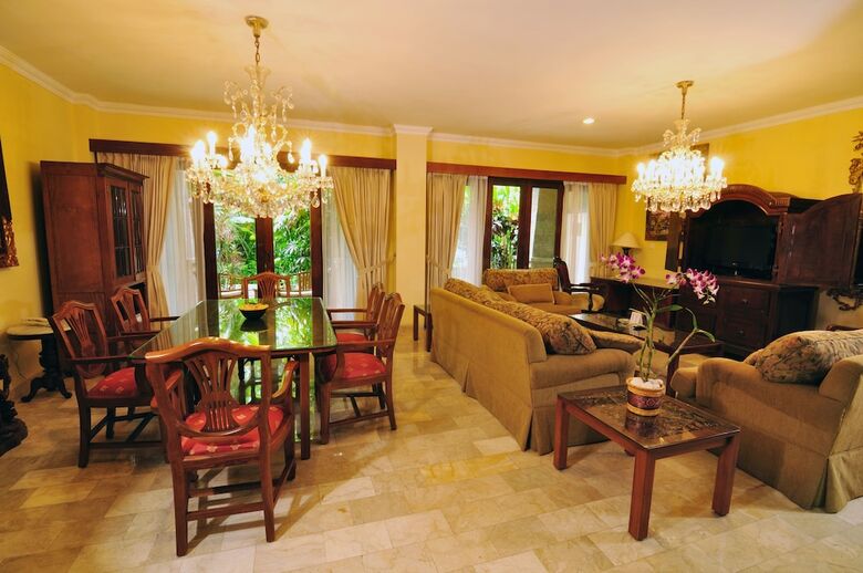 Apartamento Hotel Kumala Pantai