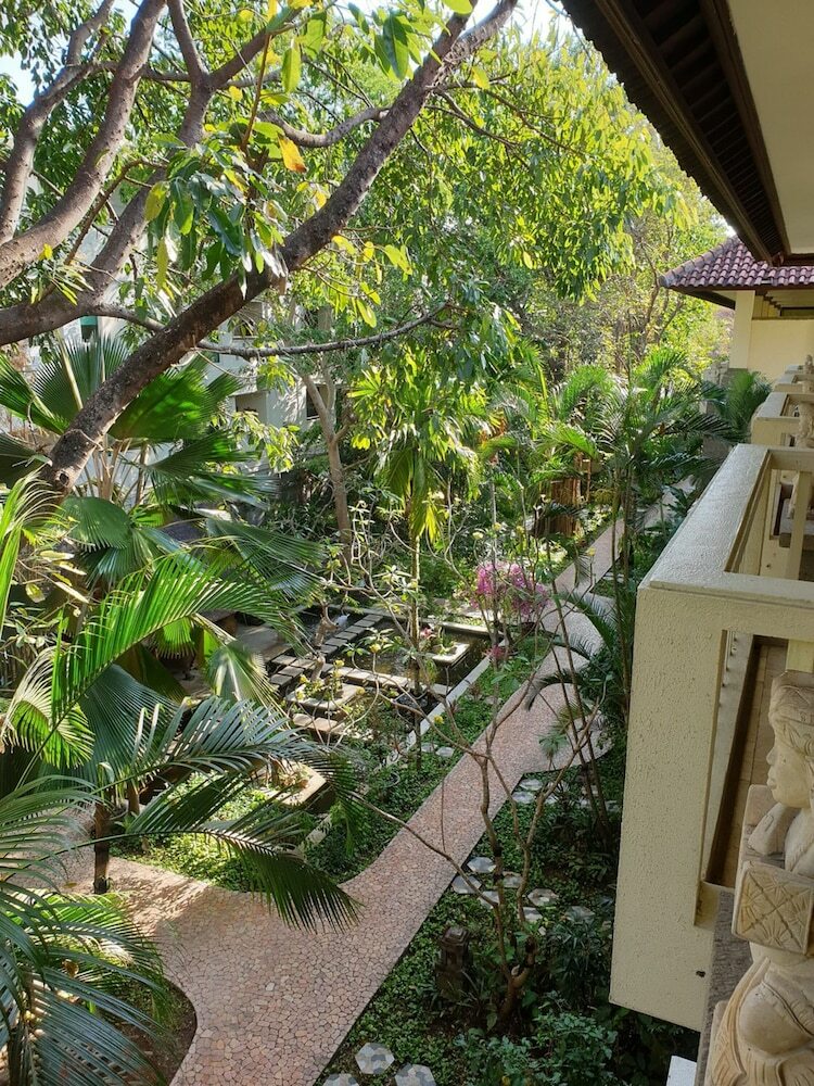 Apartamento Hotel Kumala Pantai