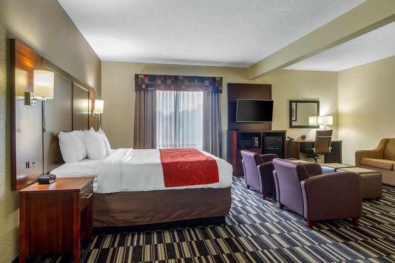 Hotel Comfort Suites