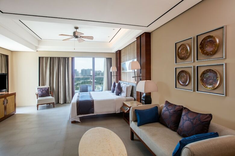 Hotel Crowne Plaza Sanya City Center