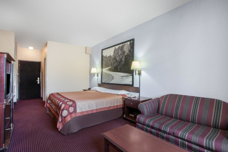 Hotel Super 8 By Wyndham Jackson/north