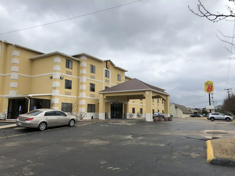 Hotel Super 8 By Wyndham Jackson/north