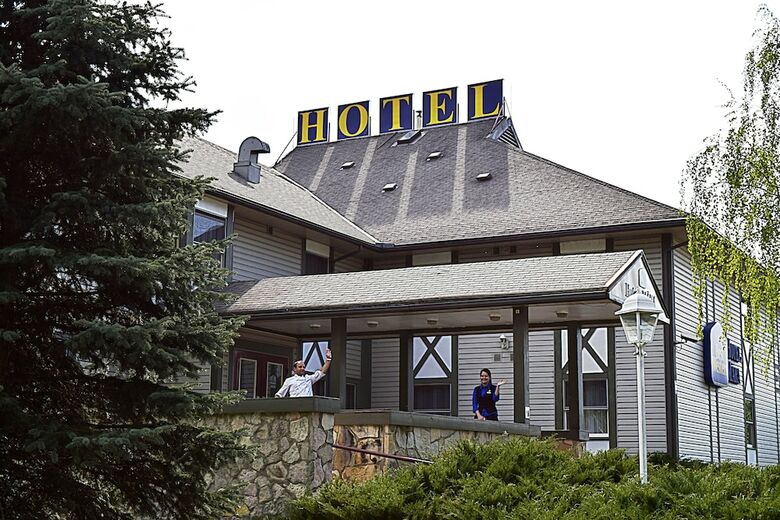 Airport Hotel Mara
