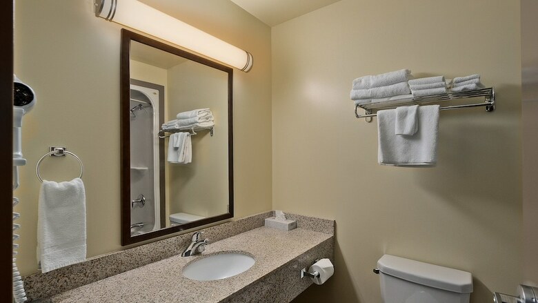 Hotel Quality Inn & Suites