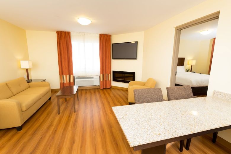 Hotel Quality Inn & Suites